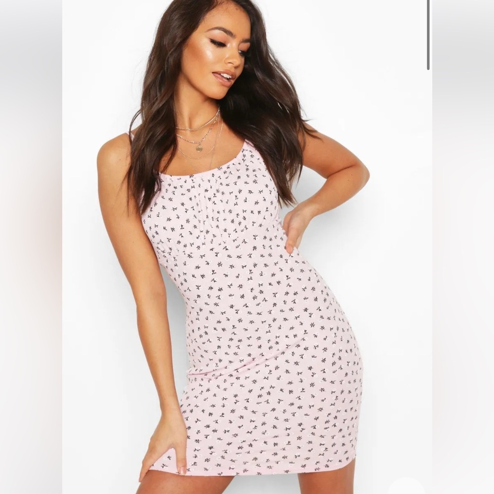 NWT Boohoo DITSY FLORAL RIB ROUCHE BUST MINI DRESS